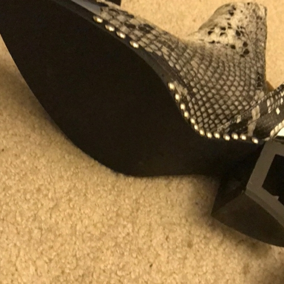 Jeffrey Campbell snake print - Picture 4 of 6